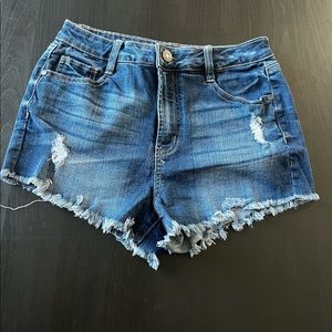 Cute distress denim shorts